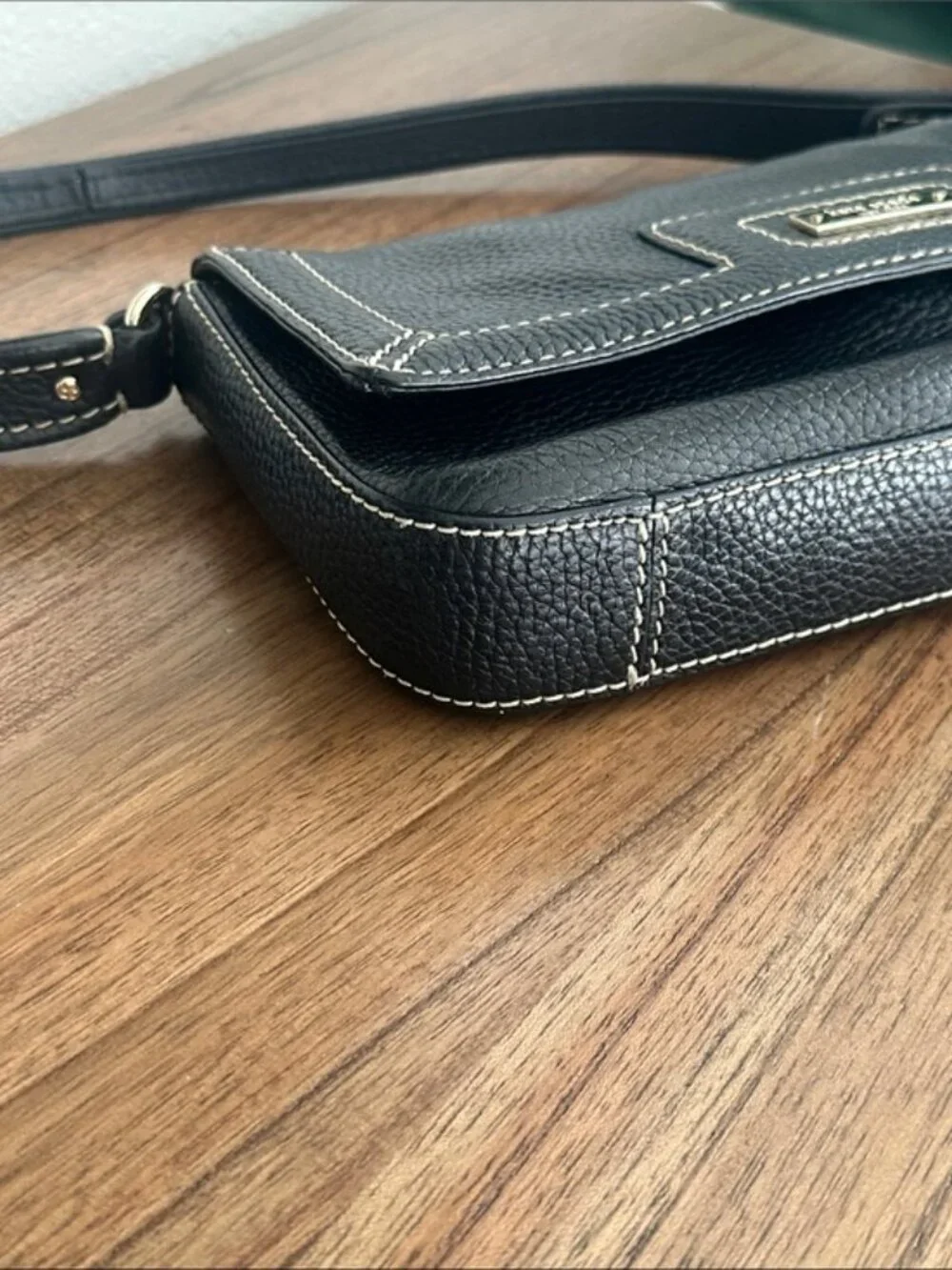 Kate Spade Leather Shoulder Bag with Contrast Stitching